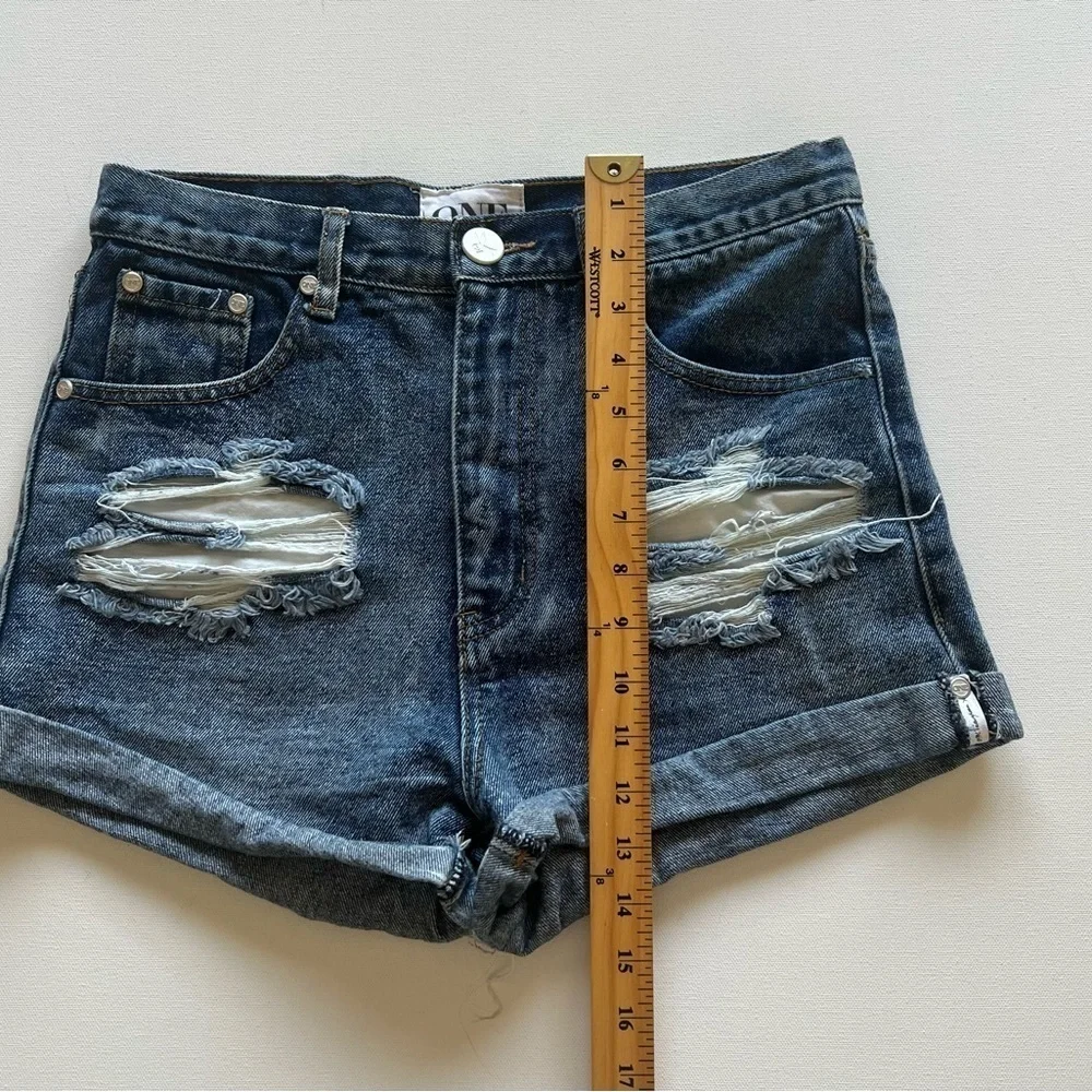 One Teaspoon x Free‎ People Women's 26 Jean Shorts Outlaws Distressed High Rise